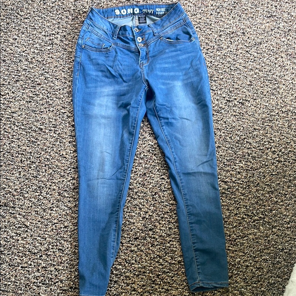 High Rise Blue Jeans with Medium Wash